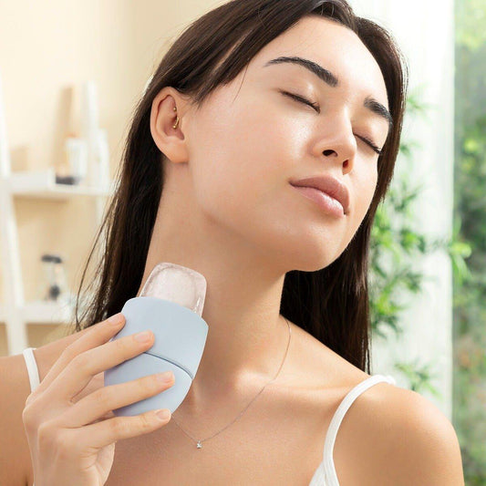 The Riller InnovaGoods double facial ice roller